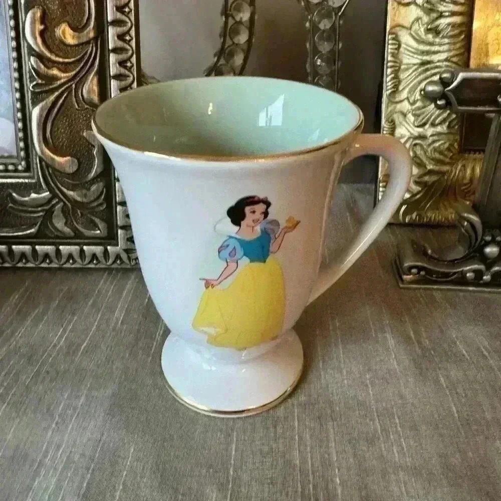 Disney Snow White Collectable one day my prince will come mug